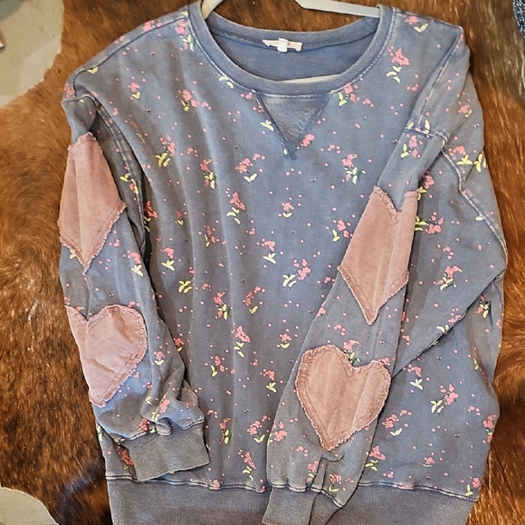 easel Tops - Easel Floral Printed Washed Terry Heart Patches